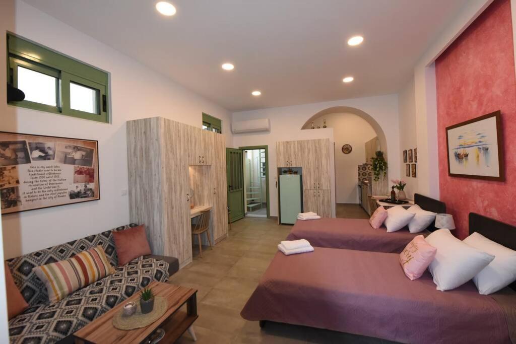 Lolos' House Appartement *